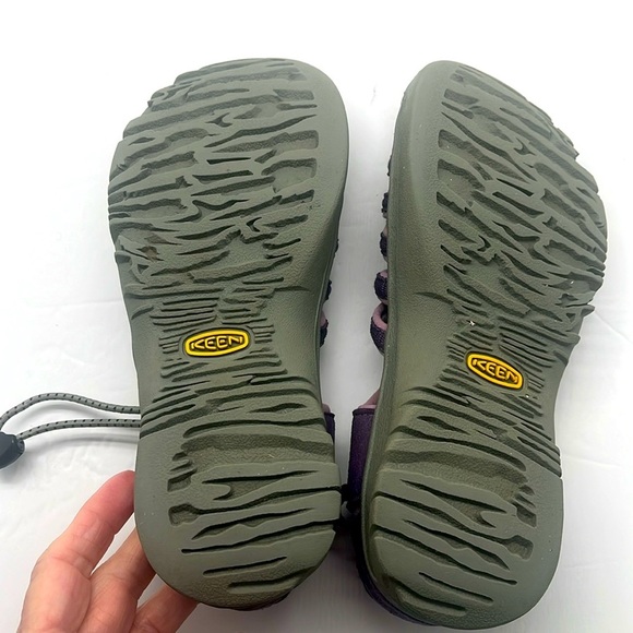 Keen Girls Whisper Sweet Waterproof Sport Sandals Purple Gray Size 2 Beach Hike - Picture 10 of 17